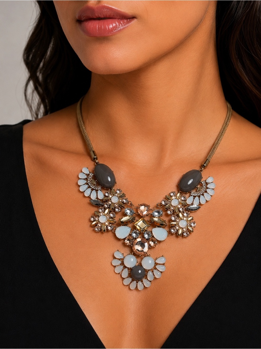 J. Crew Black White Crystal Cabochon Statement Bib Necklace Festival 19.6 EUC